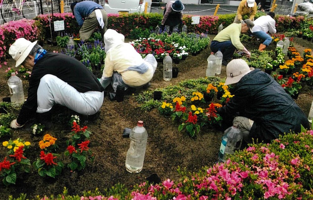 本久自治会 絆・花の会　活動写真（１）.jpg